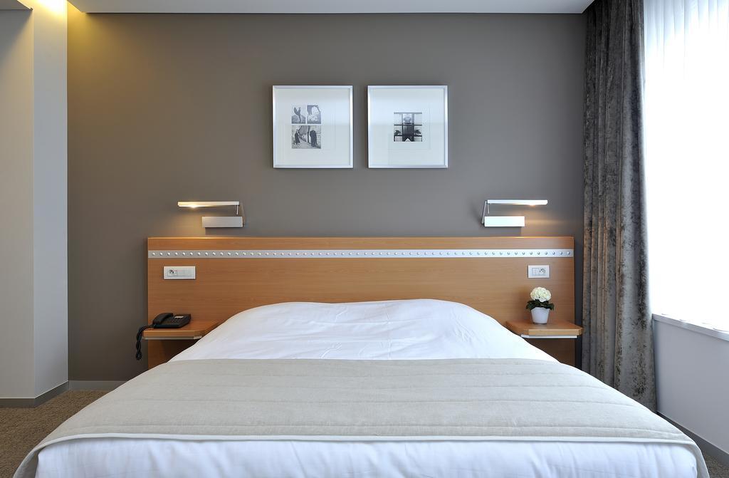 Business By Parkhotel -Annex- Kortrijk Oda fotoğraf